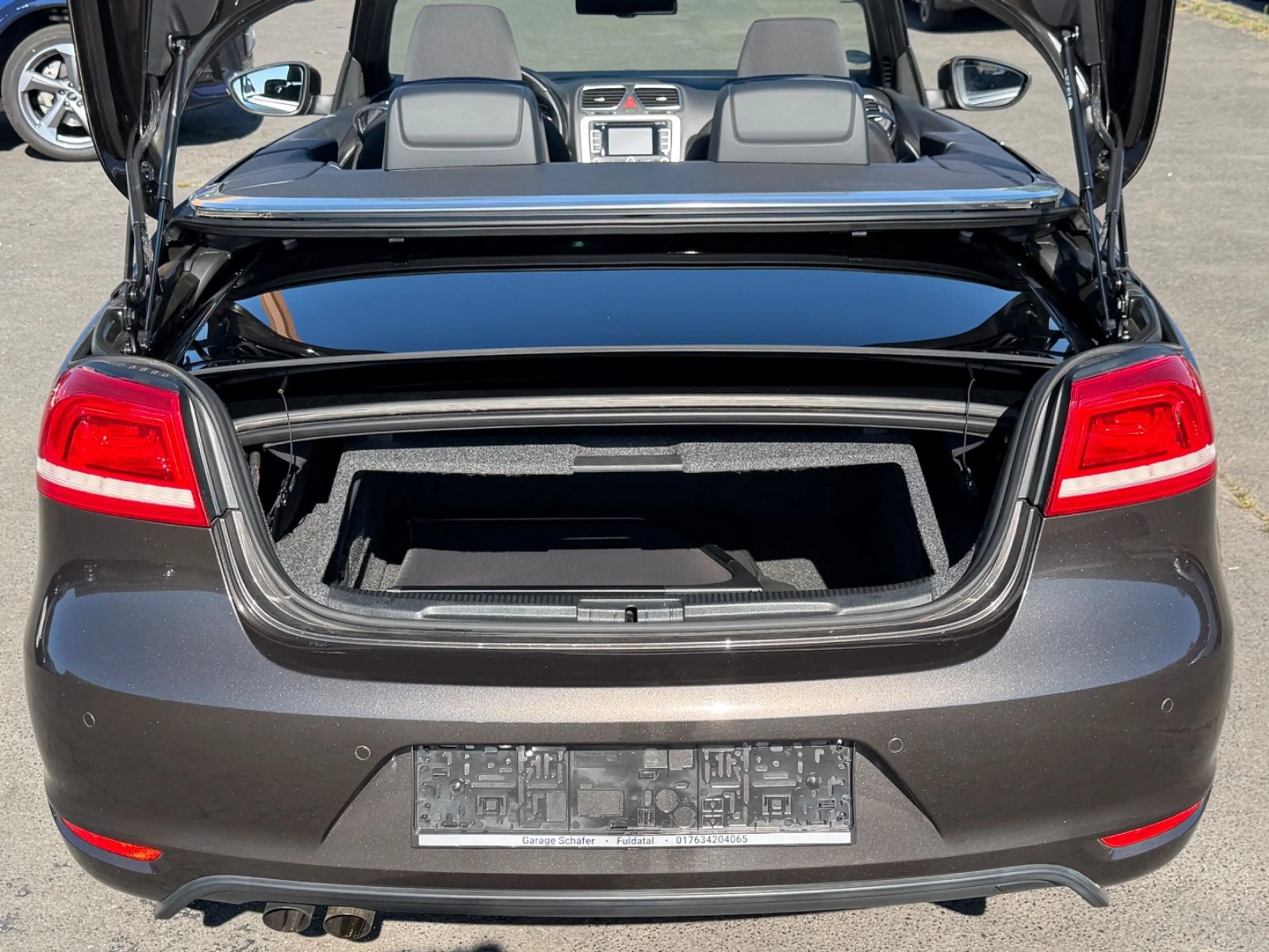 Volkswagen Eos Klimaautomatik Pano Navigation PDC — photo 15