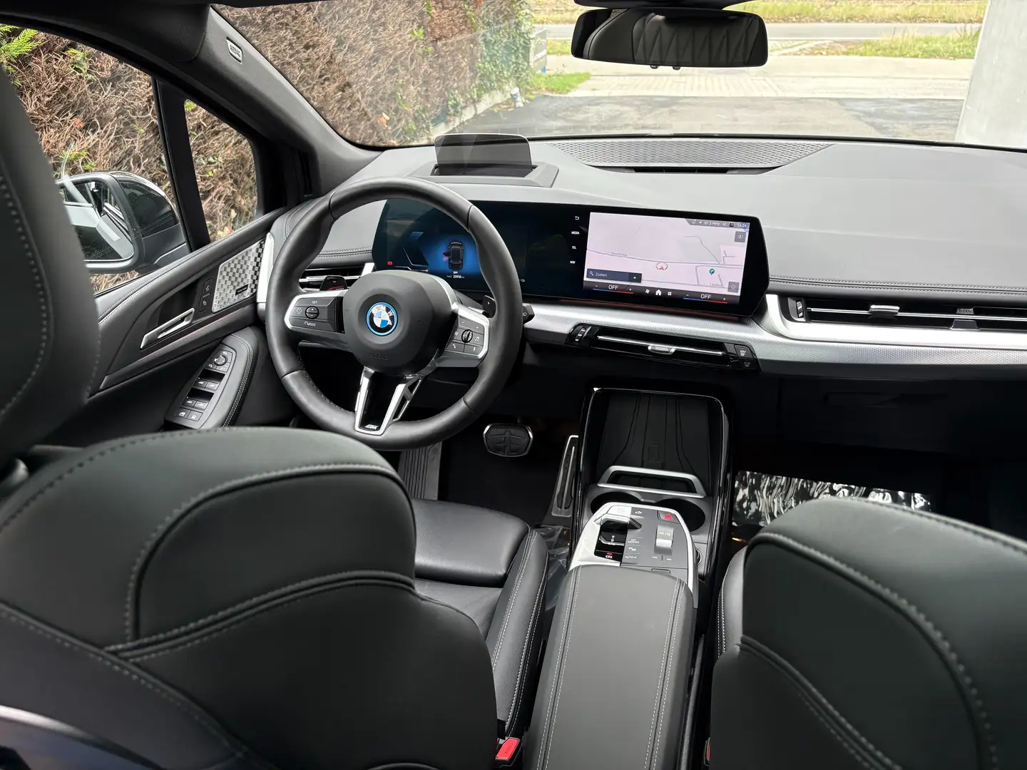 BMW 225 Hybrid,M-Sportpack,Panodak,Leder,360 Camera,Sound - 1
