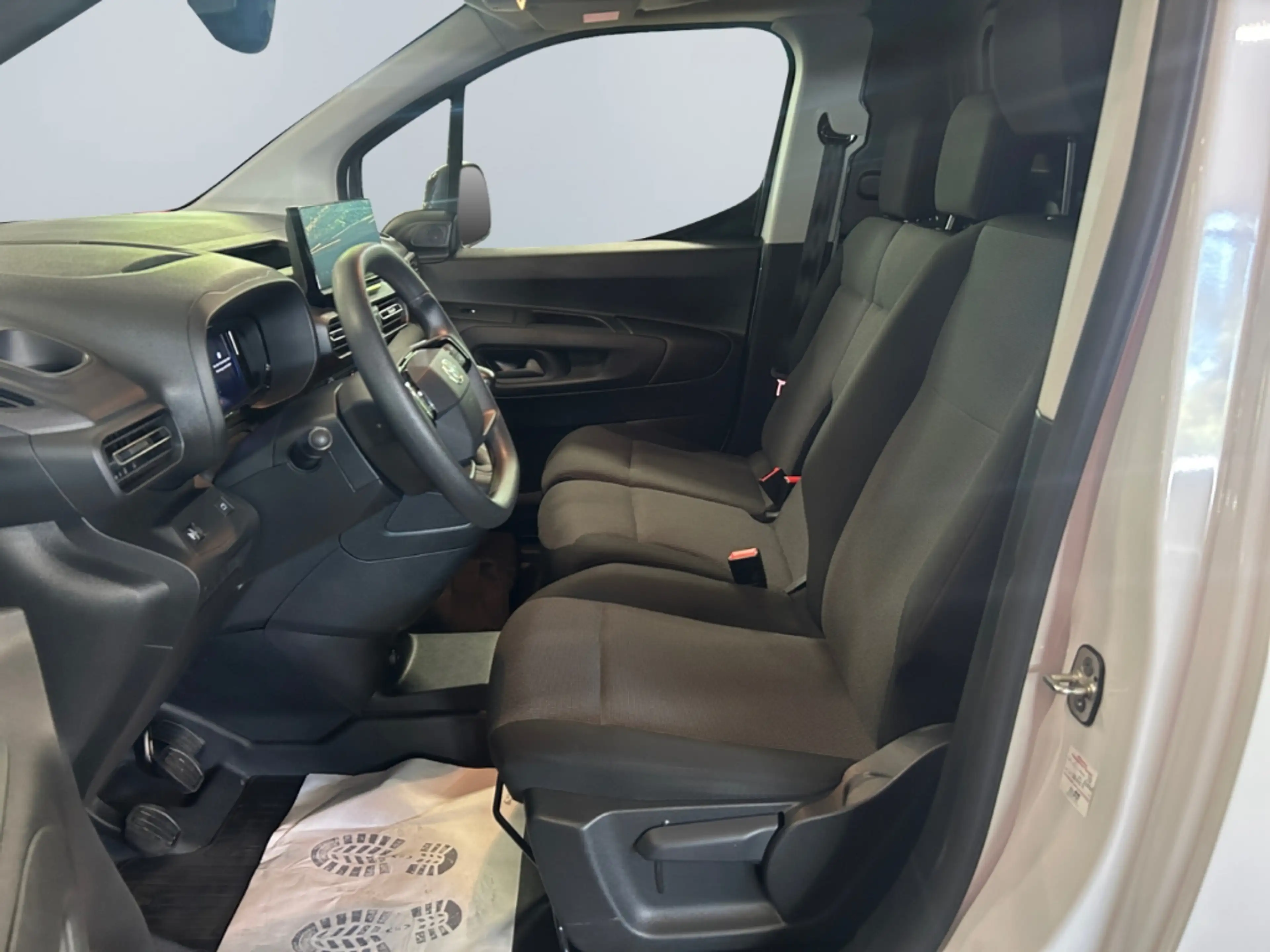 Toyota Proace City L1 Meister *PDC v. & h.*Klima*Tempo* — photo 9