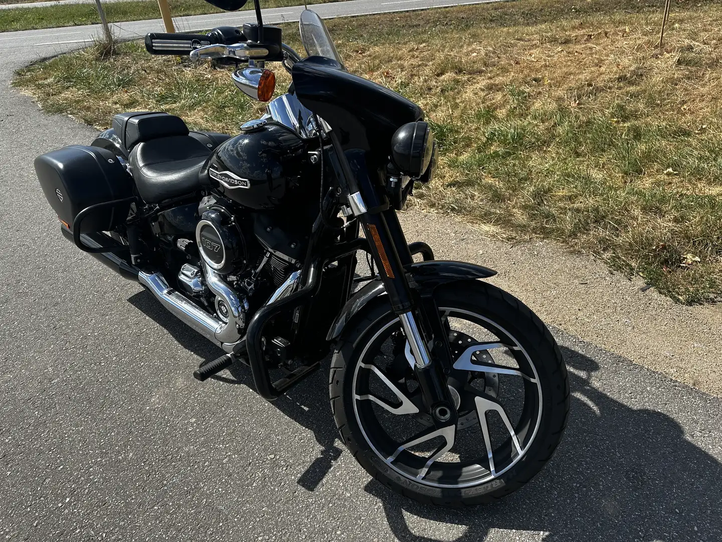 Harley-Davidson Sport Glide - 2