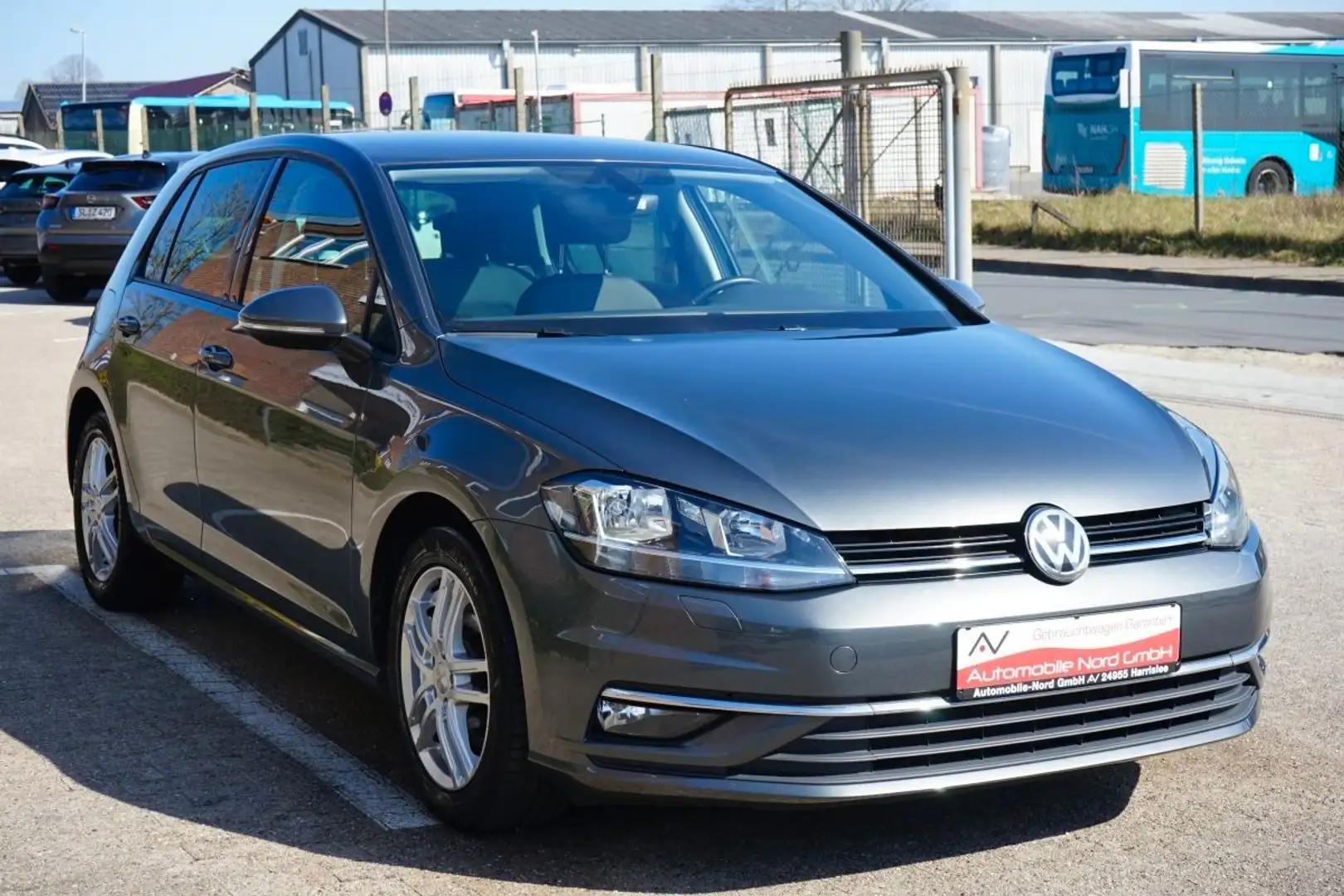 Volkswagen Golf VII .2.0 TDI Highline*Finanzierung Ab 2.49% Grau - 2
