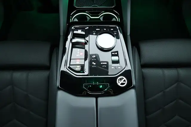 BMW 540 d xDrive MSport|Pano|Head-Up|Dr.Ass+|ParkAss+ Ansicht 13