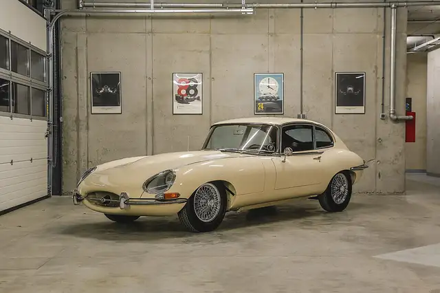 Jaguar E-Type E - Type Serie 1
