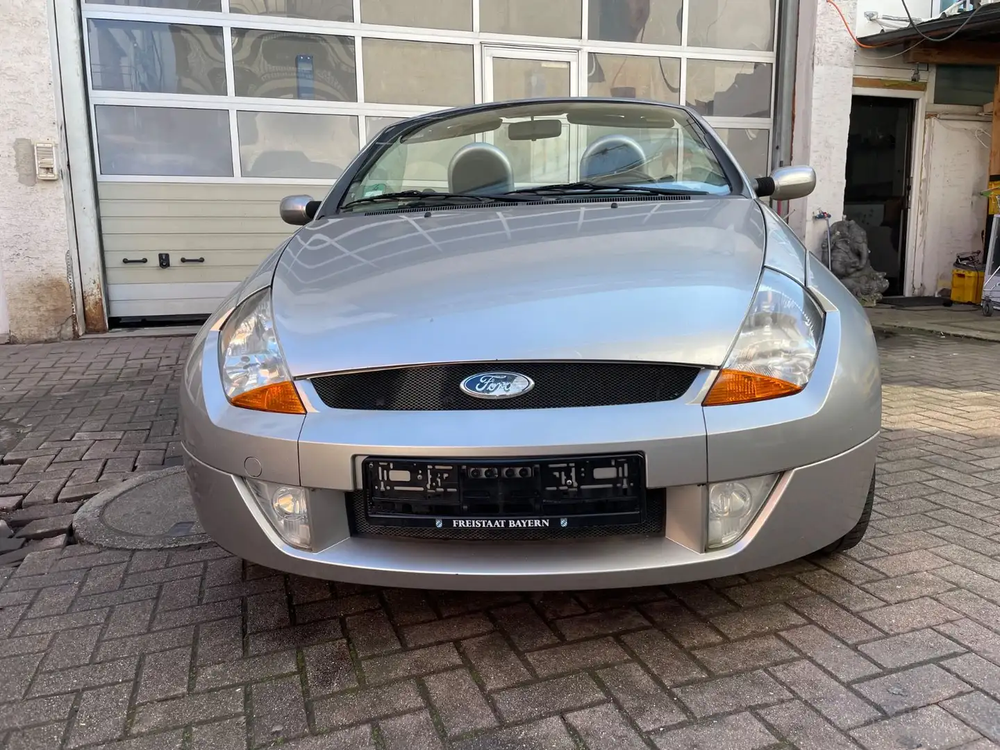 Ford Streetka Basis Roadster Silber - 2
