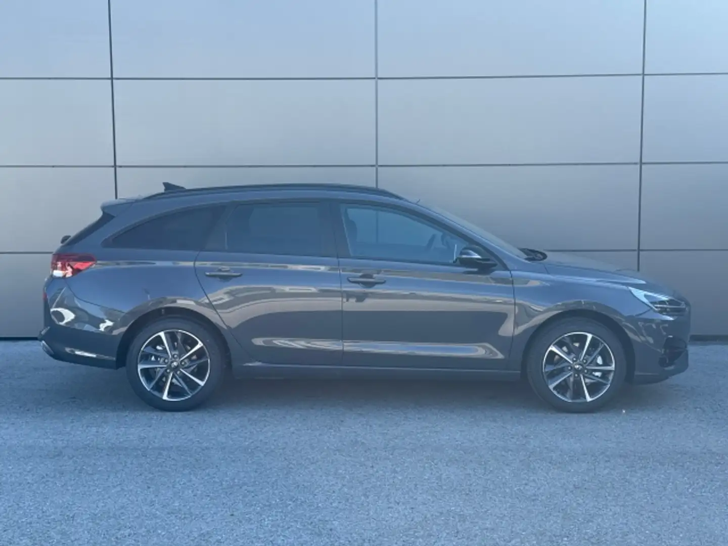 Hyundai i30 Kombi - PD GO Pl Grau - 2