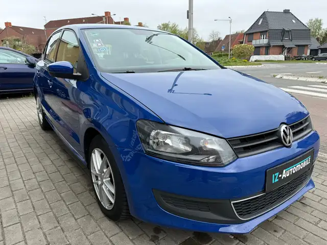 Volkswagen Polo view 4