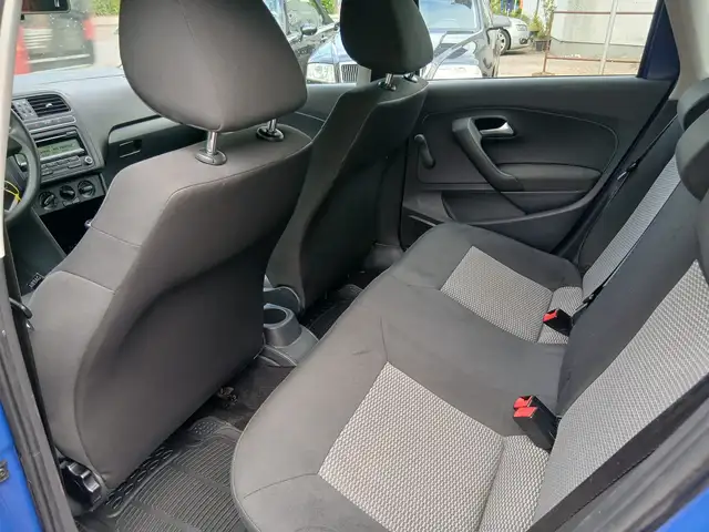 Volkswagen Polo view 12