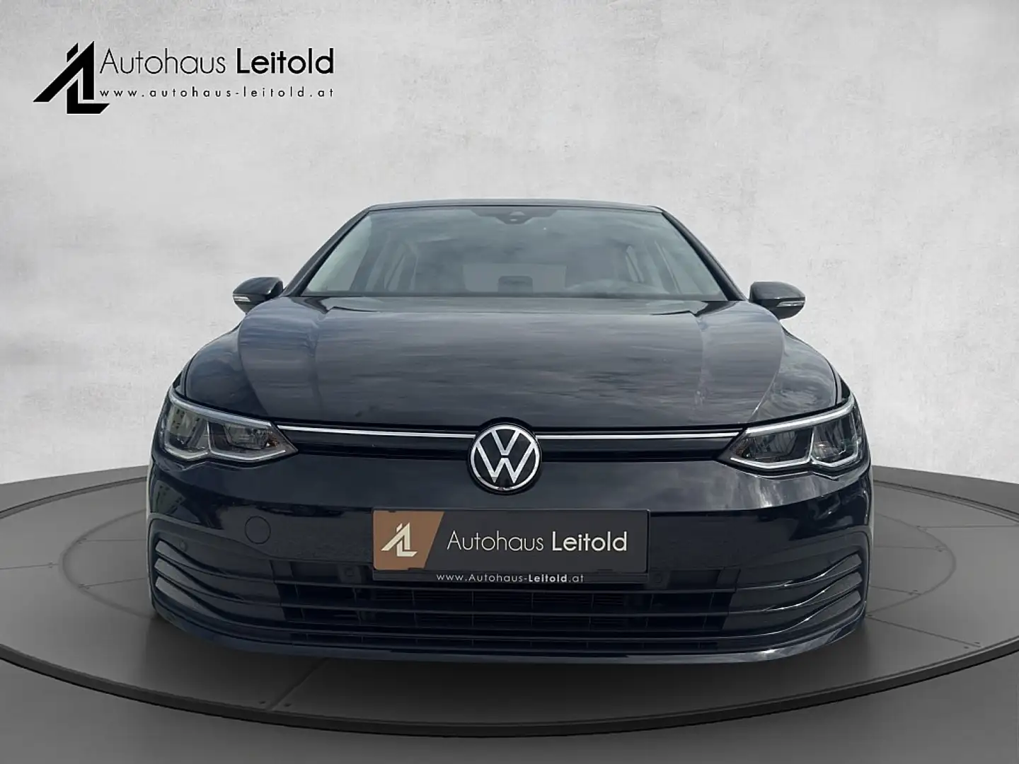 Volkswagen Golf 2,0 TDI Life LED ACC NAVI VIRTUAL LANE ASSIST B... Black - 2