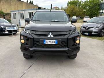 Doublecab Invite 4wd  Hard Top, Autocarro + Iva
