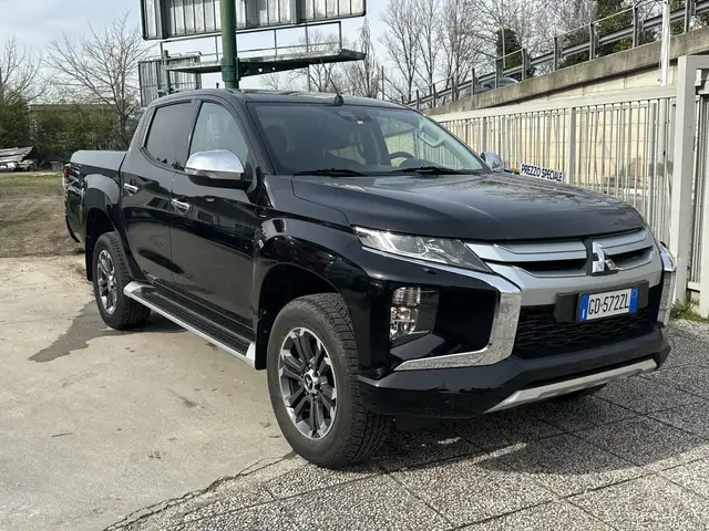 Mitsubishi L200 Doublecab Intense 4wd  Prezzo FINITO Iva compresa