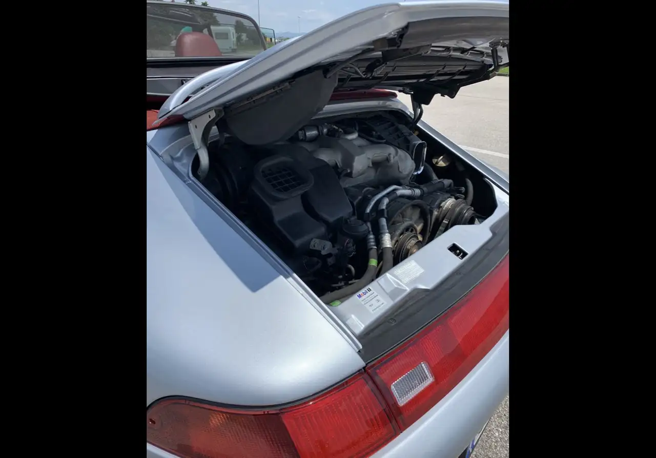 Porsche 993 911 Cabrio 3.6 Carrera 4, foto 3