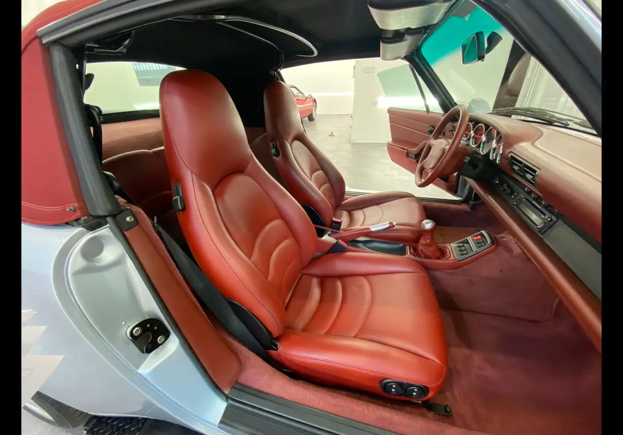 Porsche 993 911 Cabrio 3.6 Carrera 4, foto 5