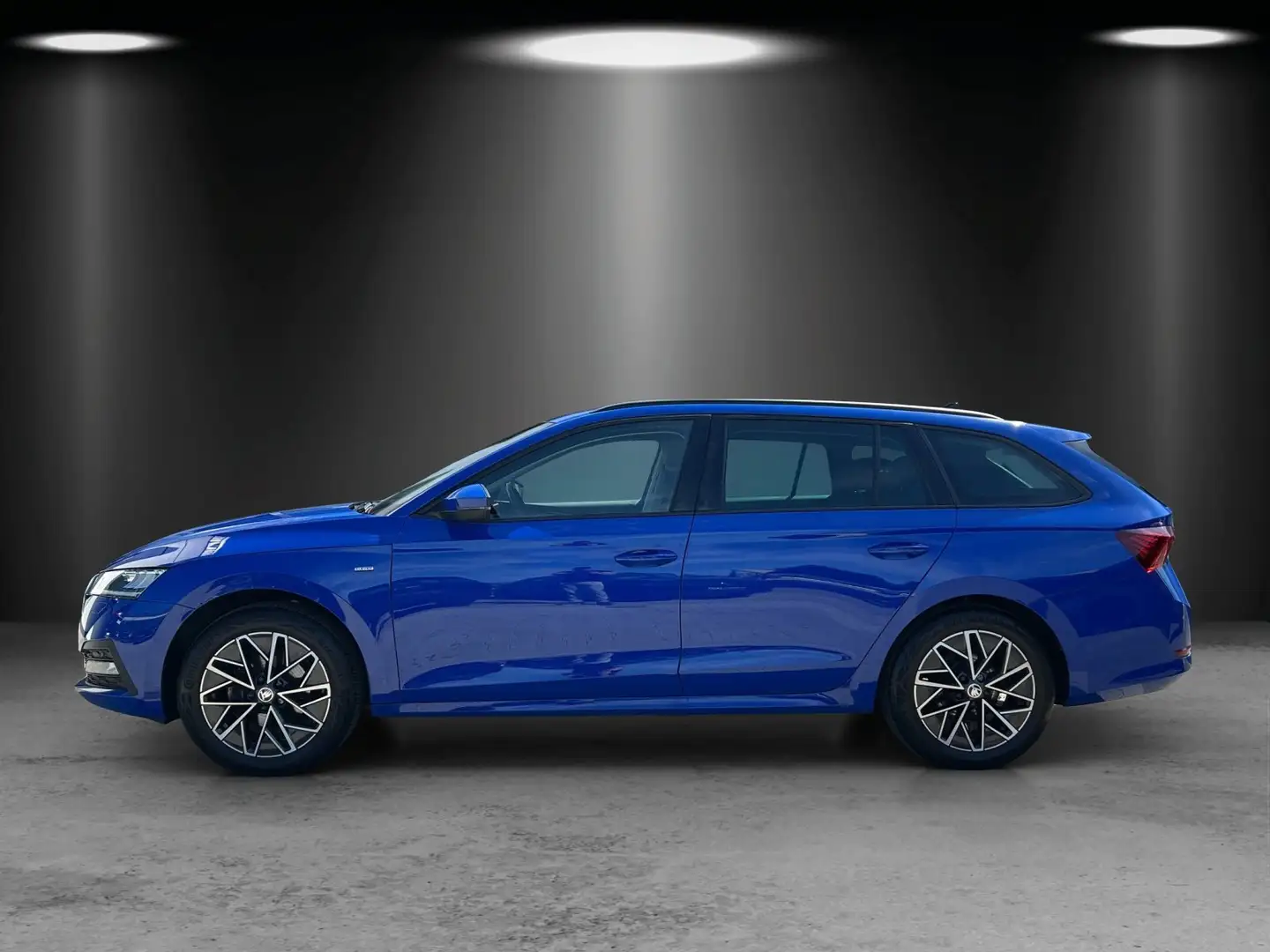 Skoda Octavia Combi 1.5 TSI DSG Clever/KAMERA/ACC/LED/ Blau - 2