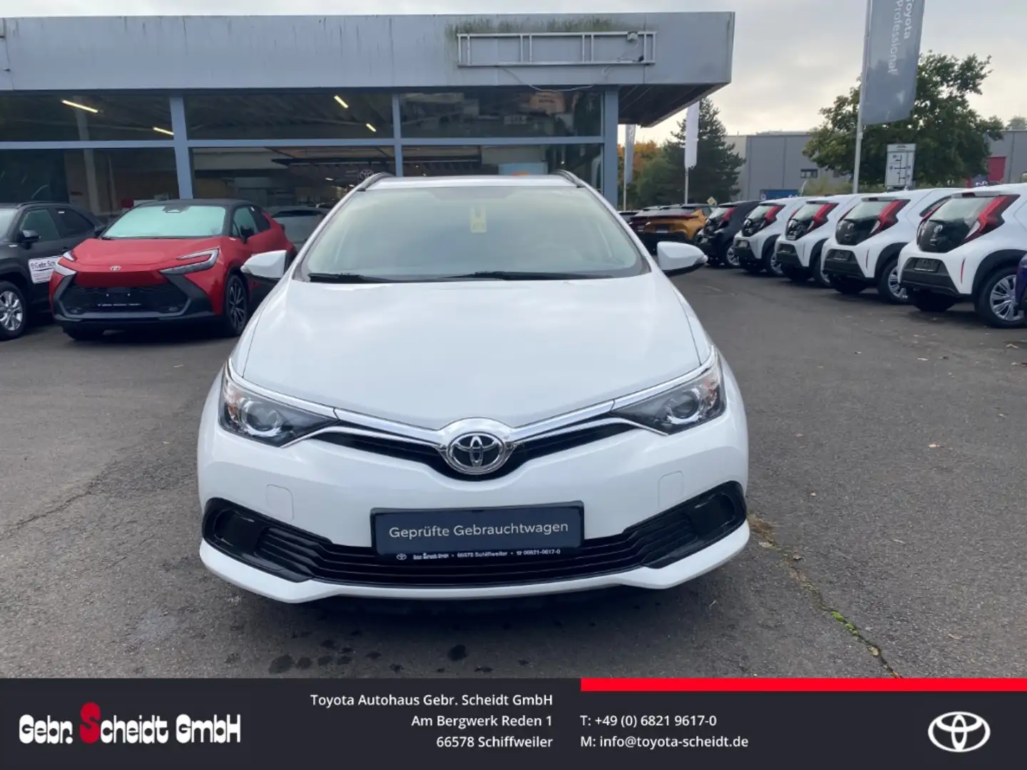 Toyota Auris TS Comfort 1.33 Dual-VVT-i Klimaautomatik Rückfahr Weiß - 2