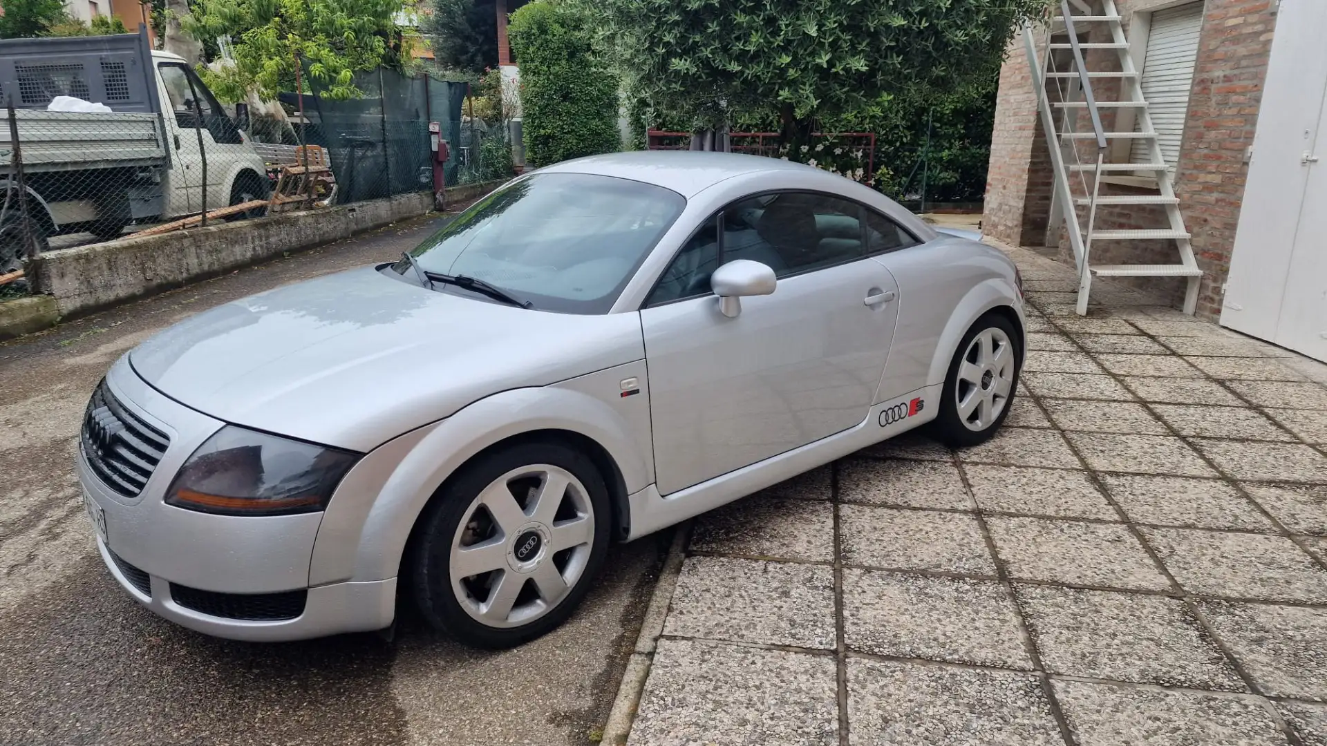 Audi TT 1.8t - 2