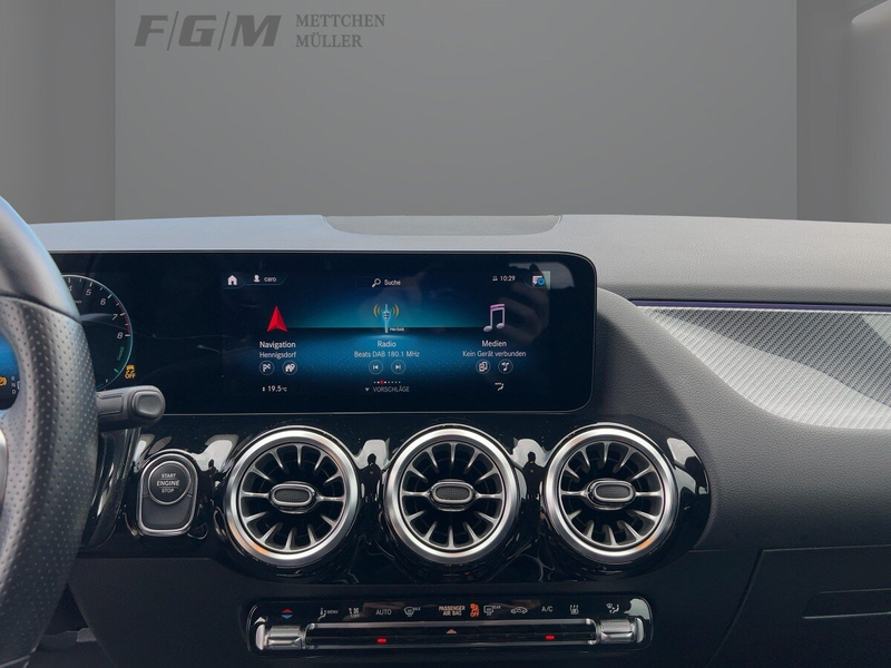 Mercedes-Benz GLA 250 GLA 250e AMG-Line/Navi/Keyless-Go/CarPlay/Dist. — photo 10
