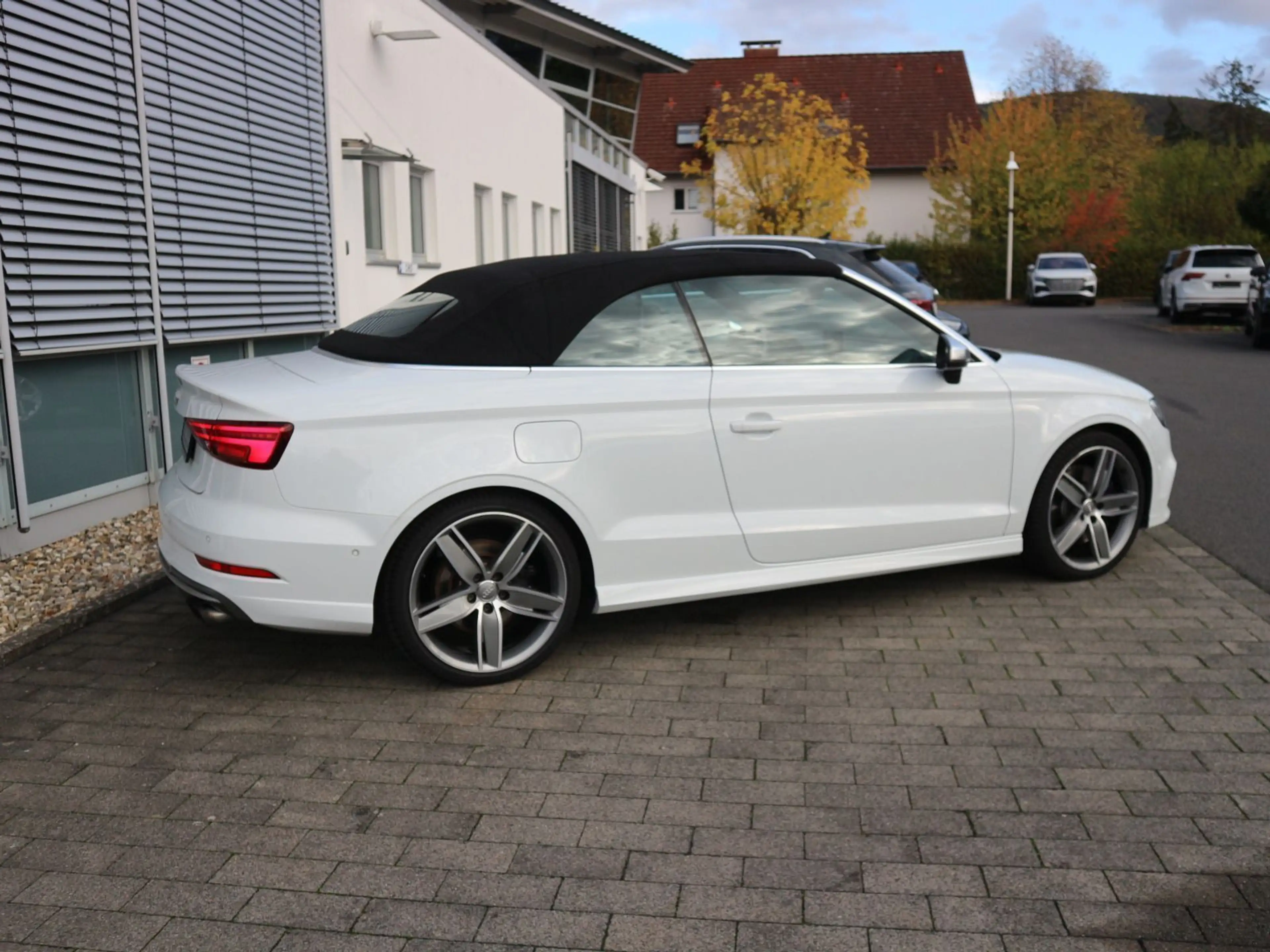 Audi S3 2.0 TFSI quattro MATRIX*RFK*ACC — photo 3