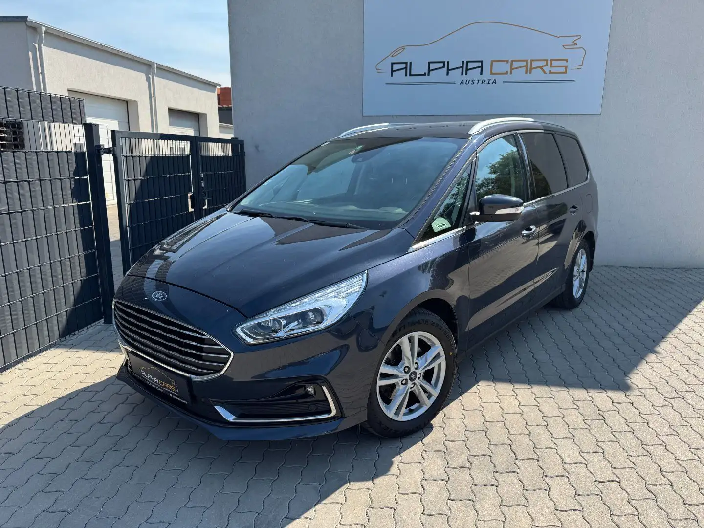 Ford Galaxy 2.0 EcoBlue Titanium 7- Sitzer Blau - 2