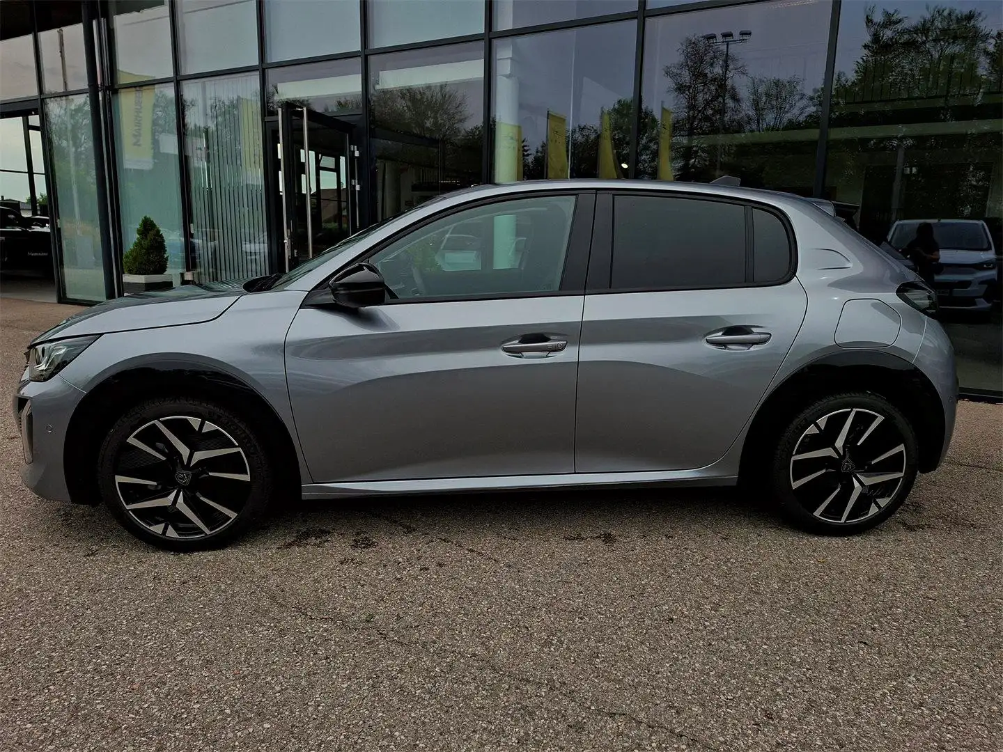 Peugeot 208 ALLURE Turbo 100 6-Gang-Manuell Silber - 2