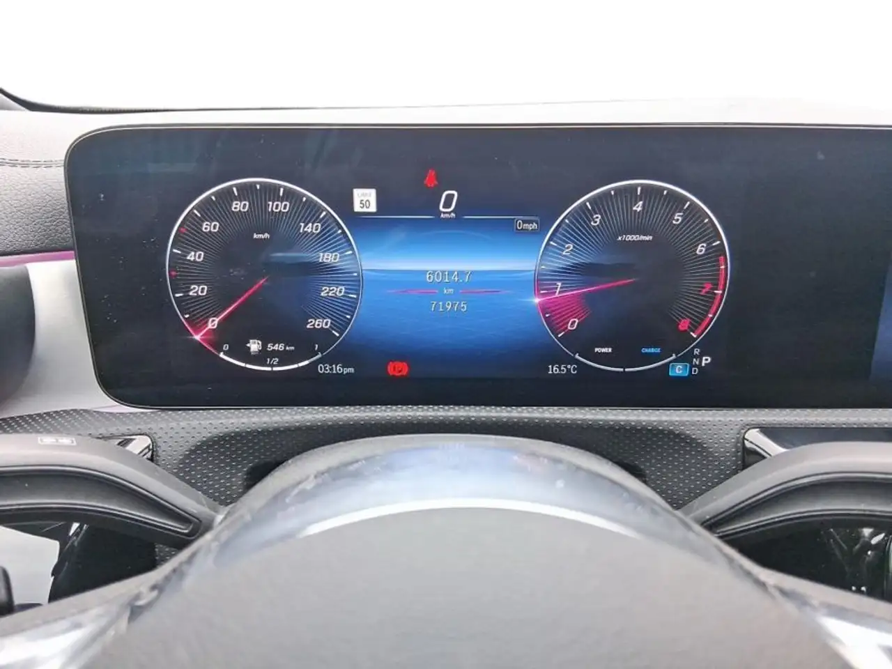 Mercedes-Benz CLA снимка Mercedes-Benz CLA