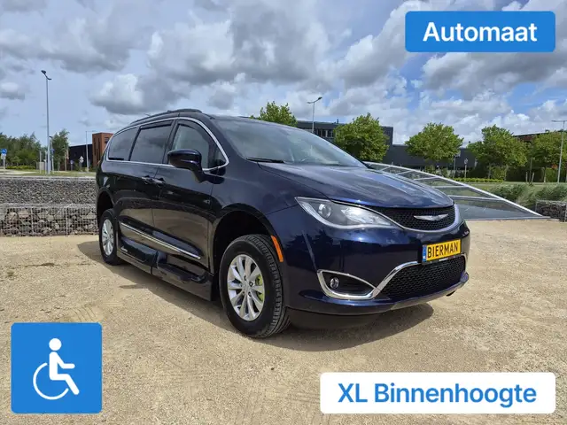 Chrysler Pacifica Rolstoelauto LUXE 5+1 of 4+1 (rolstoel voorin SBS