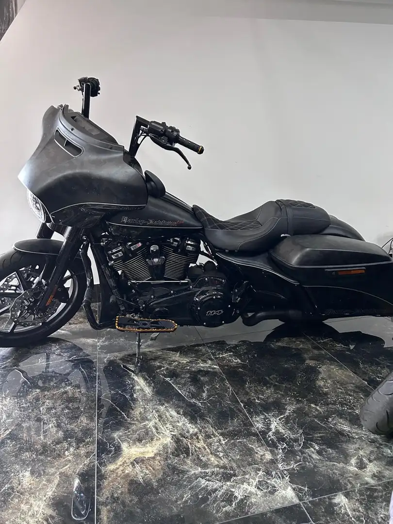 Harley-Davidson Street Glide SPECIAL Custom - 2