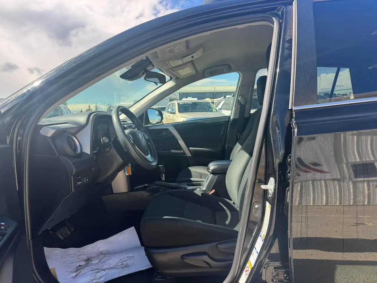 Toyota RAV 4 снимка Toyota RAV 4