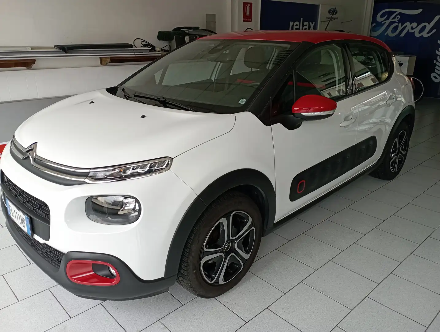 Citroen C3 C3 1.2 puretech Shine 82cv - NEO PATENTAO Bianco - 1