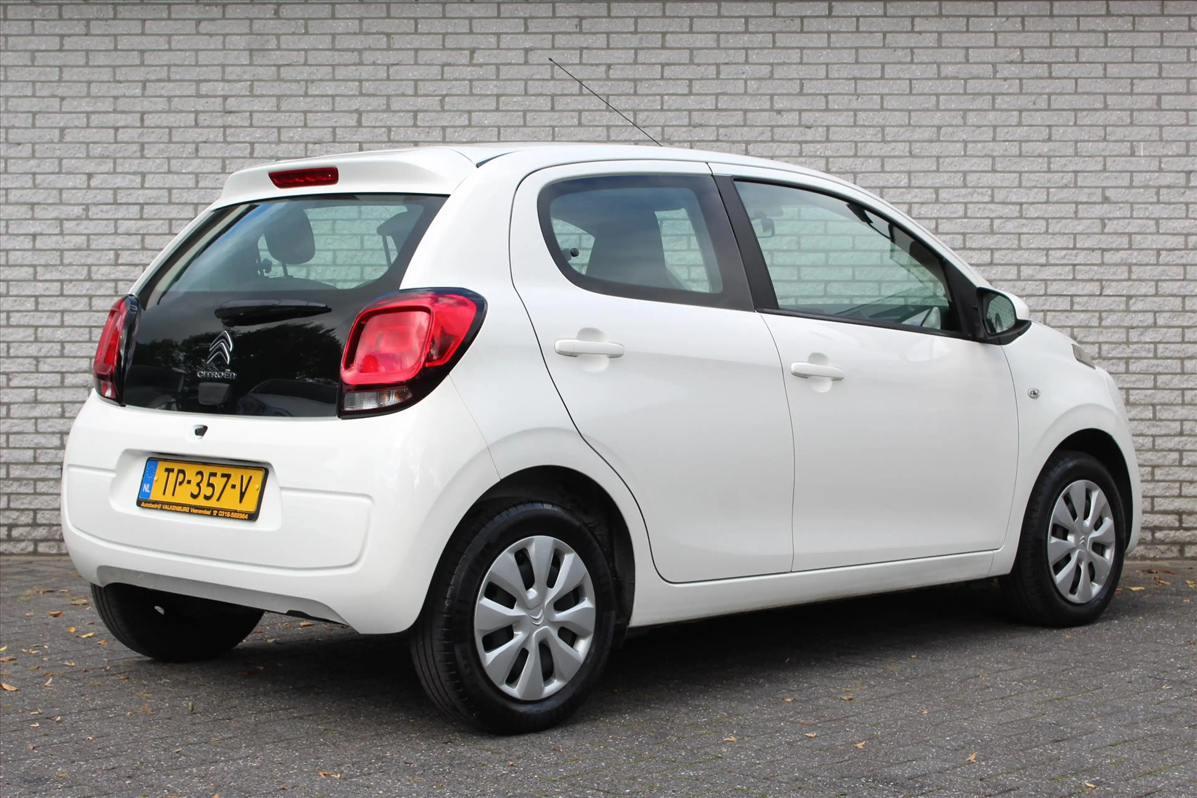 Citroen C1 1.0 VTi 72PK S&S 5D Feel — photo 2