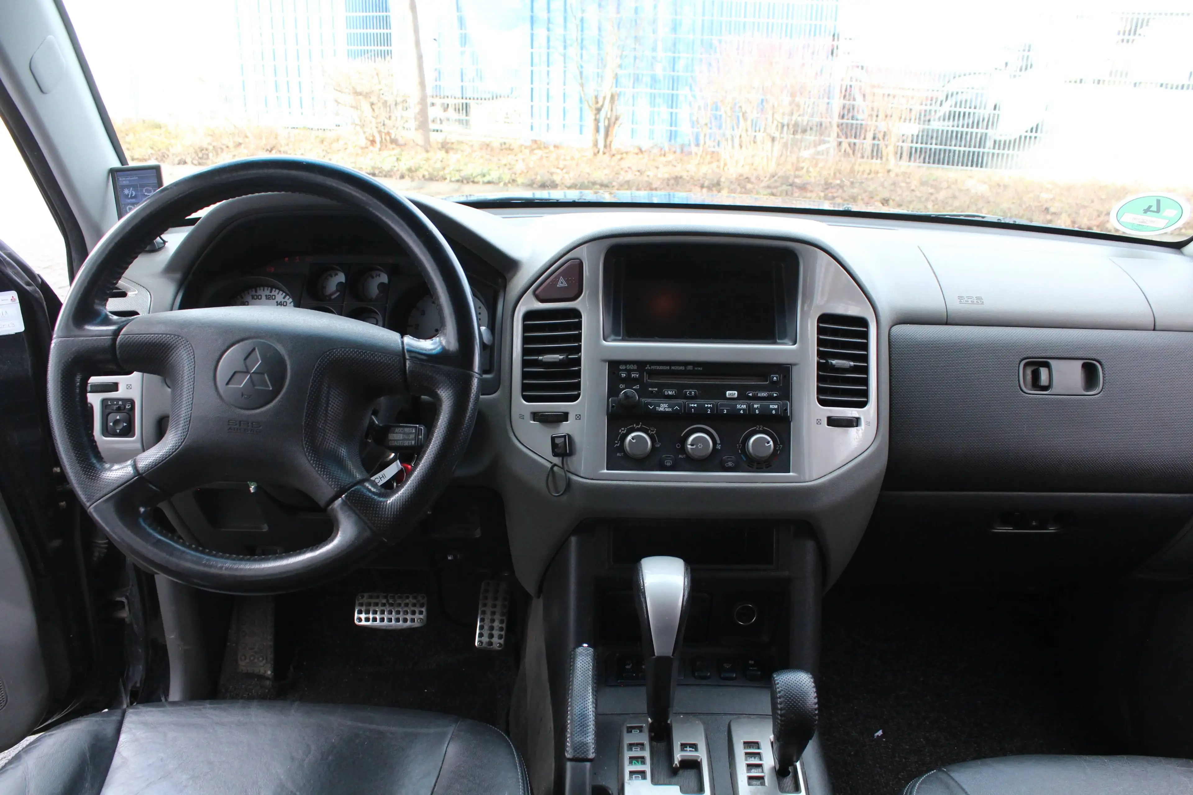 Mitsubishi Pajero 3.2 DI-D Elegance 7 Sitzer — photo 13