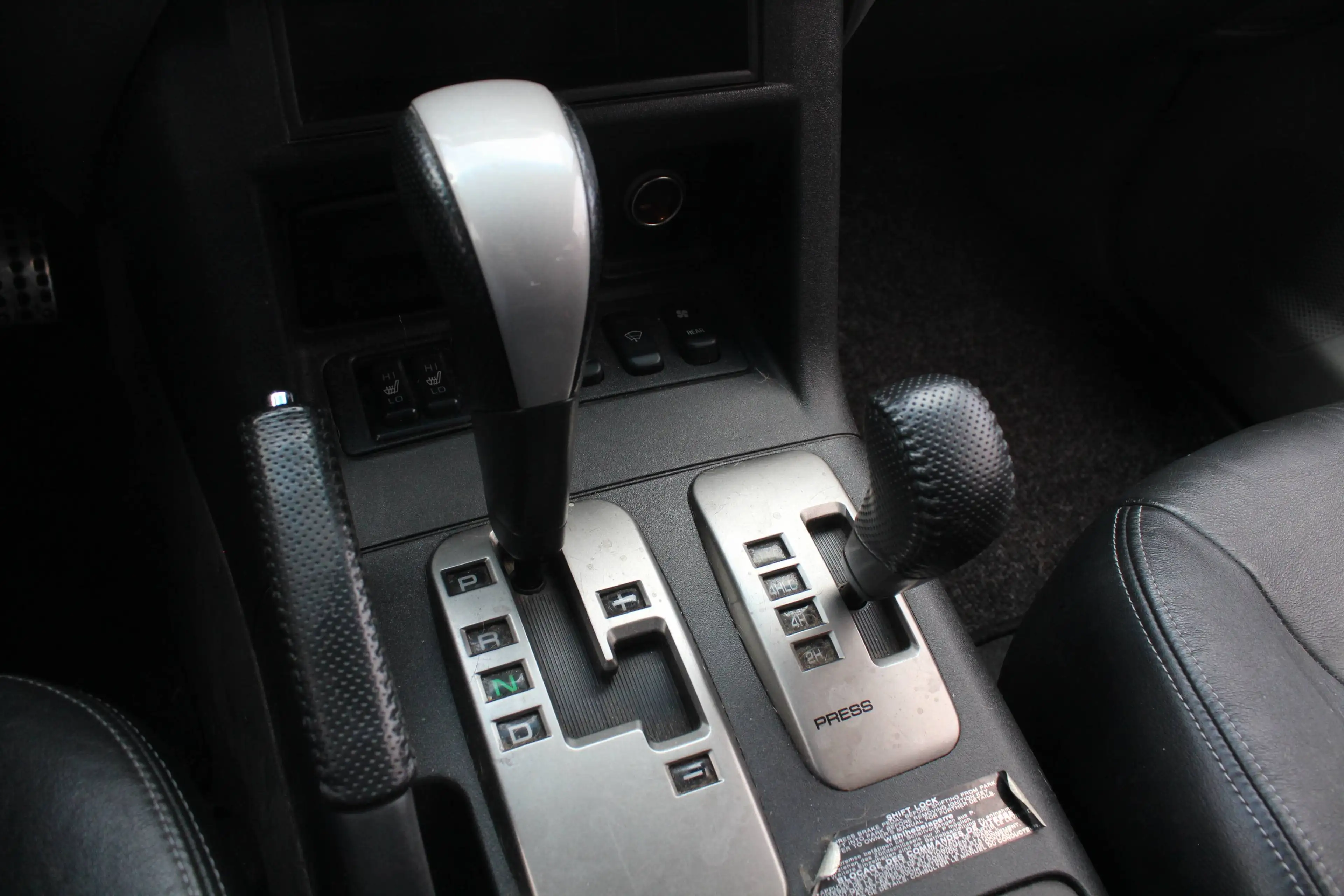 Mitsubishi Pajero 3.2 DI-D Elegance 7 Sitzer — photo 10