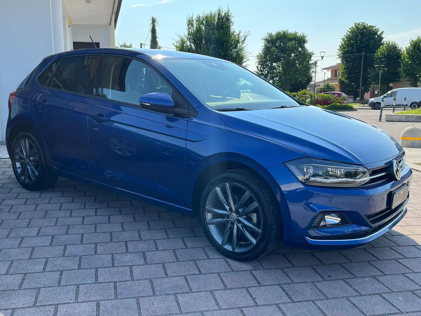 Volkswagen Polo 5p 1.0 tsi Highline 115cv dsg Blau - 2