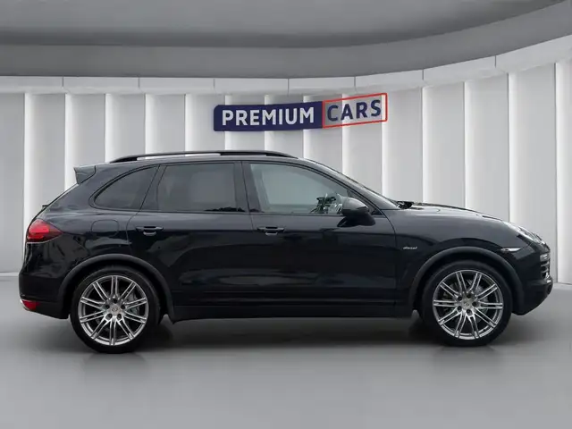 Porsche Cayenne view 6