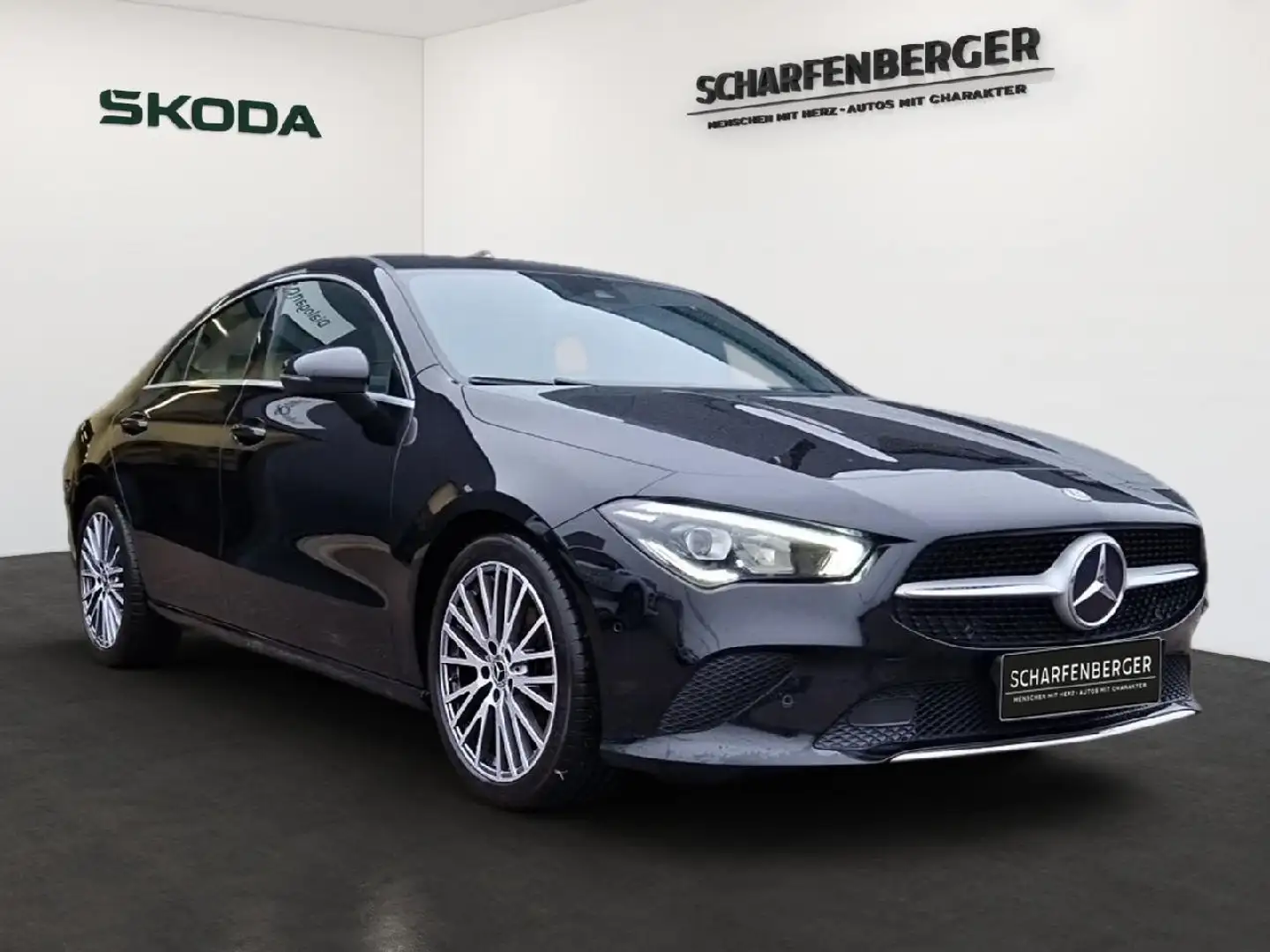 Mercedes-Benz CLA 180 CLA 180 DCT *Navi, RFK, LED* Noir - 2