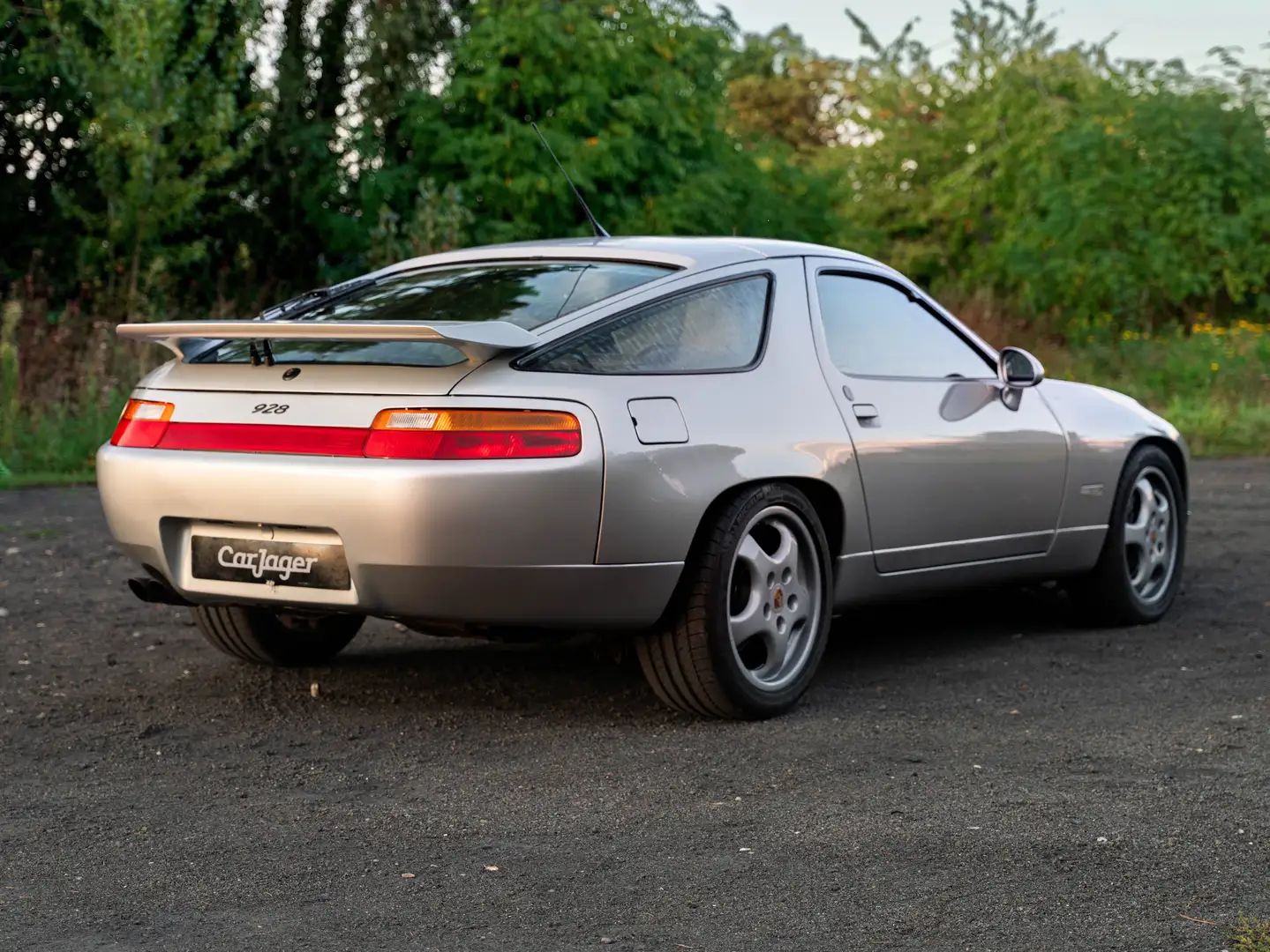 Porsche 928 5.0 GT Gris - 2