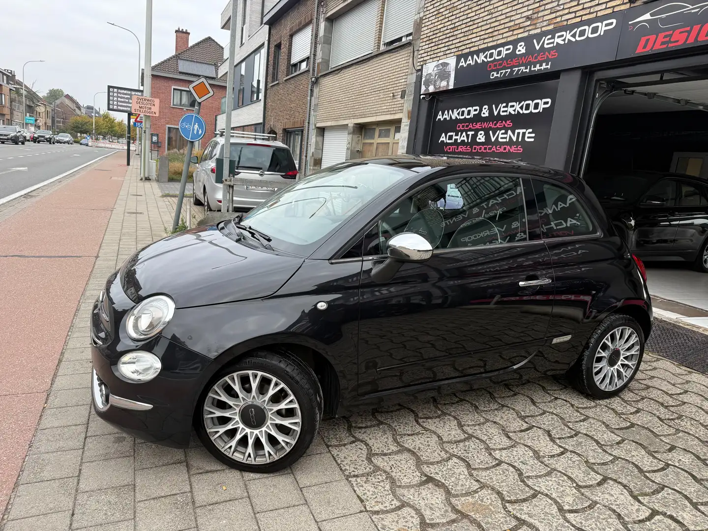 Fiat 500 500 1.2i Lounge Panorama Clim Auto***Netto 6074** Zwart - 1