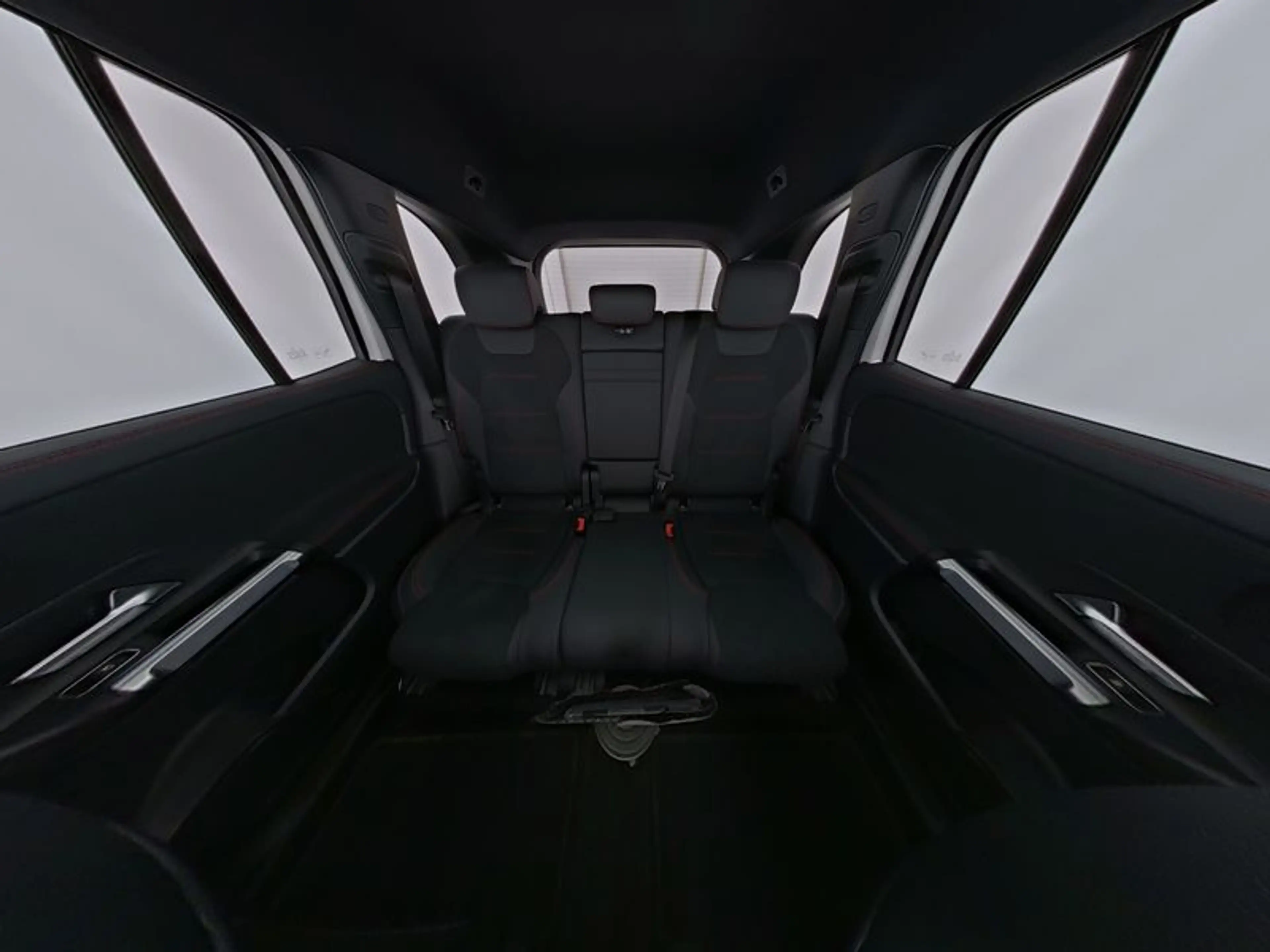 Mercedes-Benz EQB 350 4M , AMG NIGHT 360 DISTR KAMERA PANO PDC — photo 10