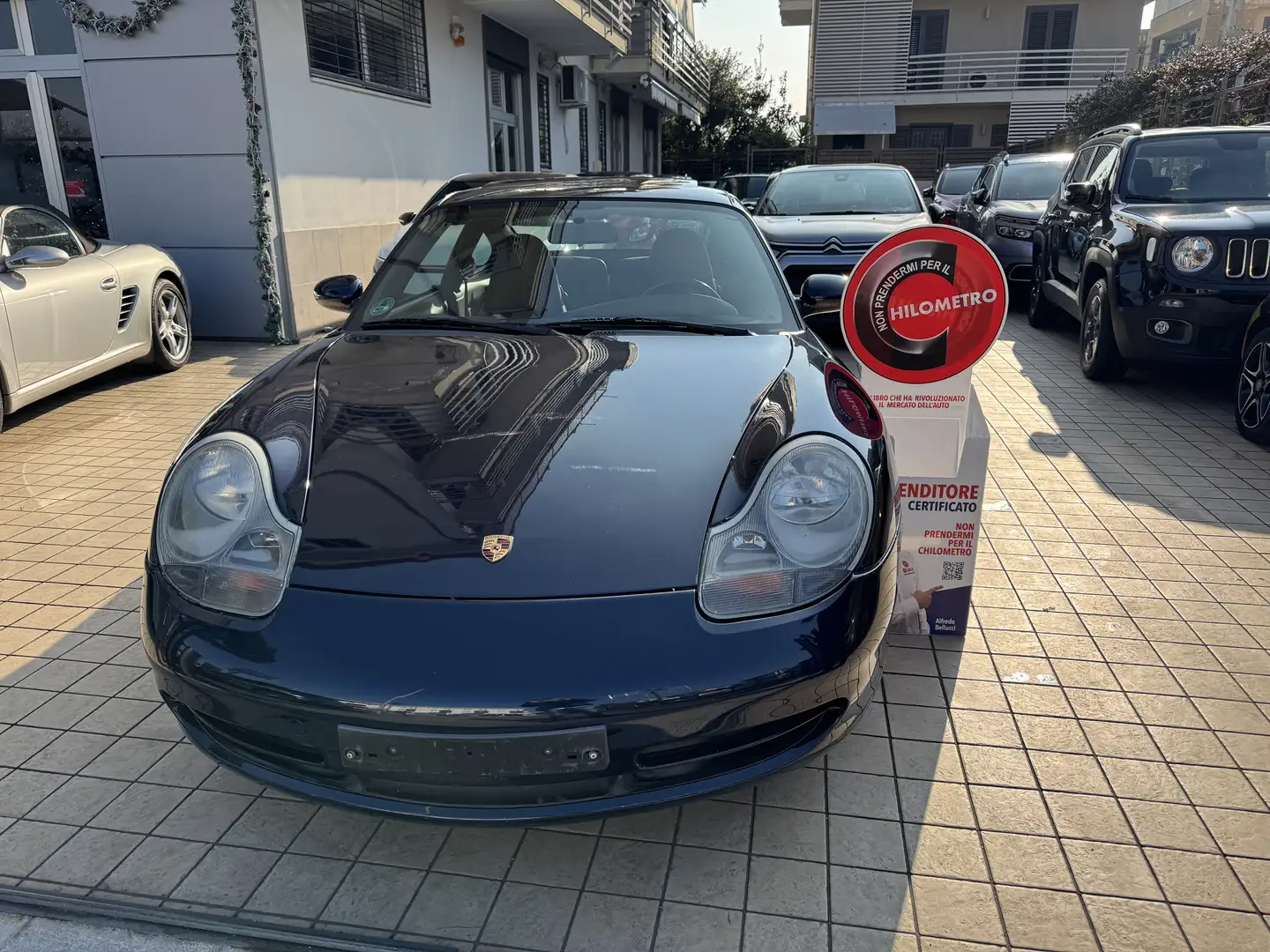 Porsche 996 911 Coupe - 1