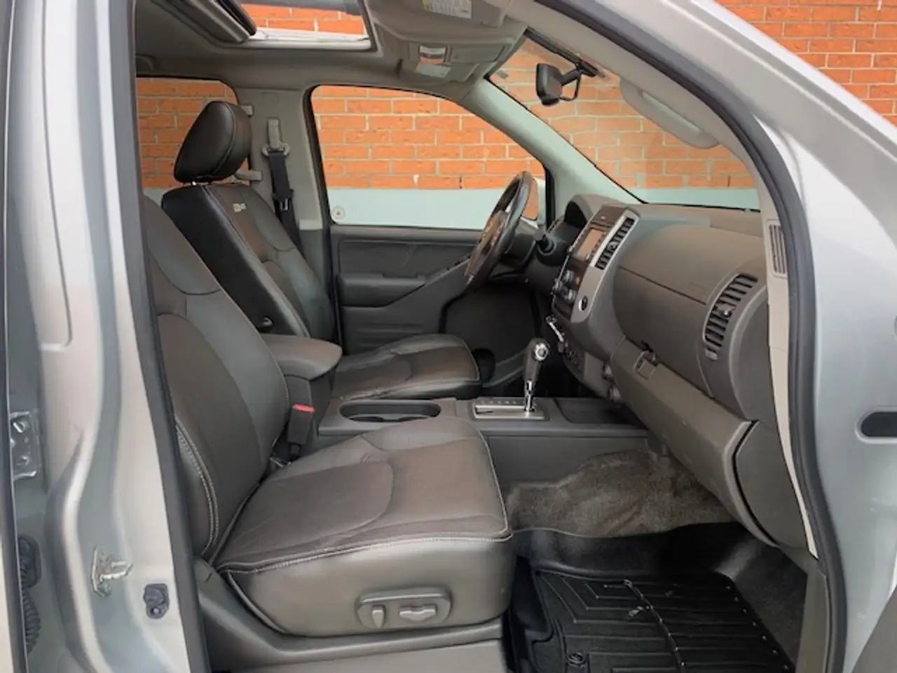 Nissan Frontier снимка Nissan Frontier