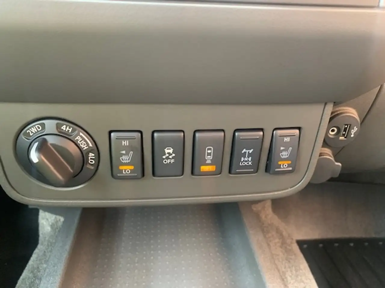 Nissan Frontier снимка Nissan Frontier