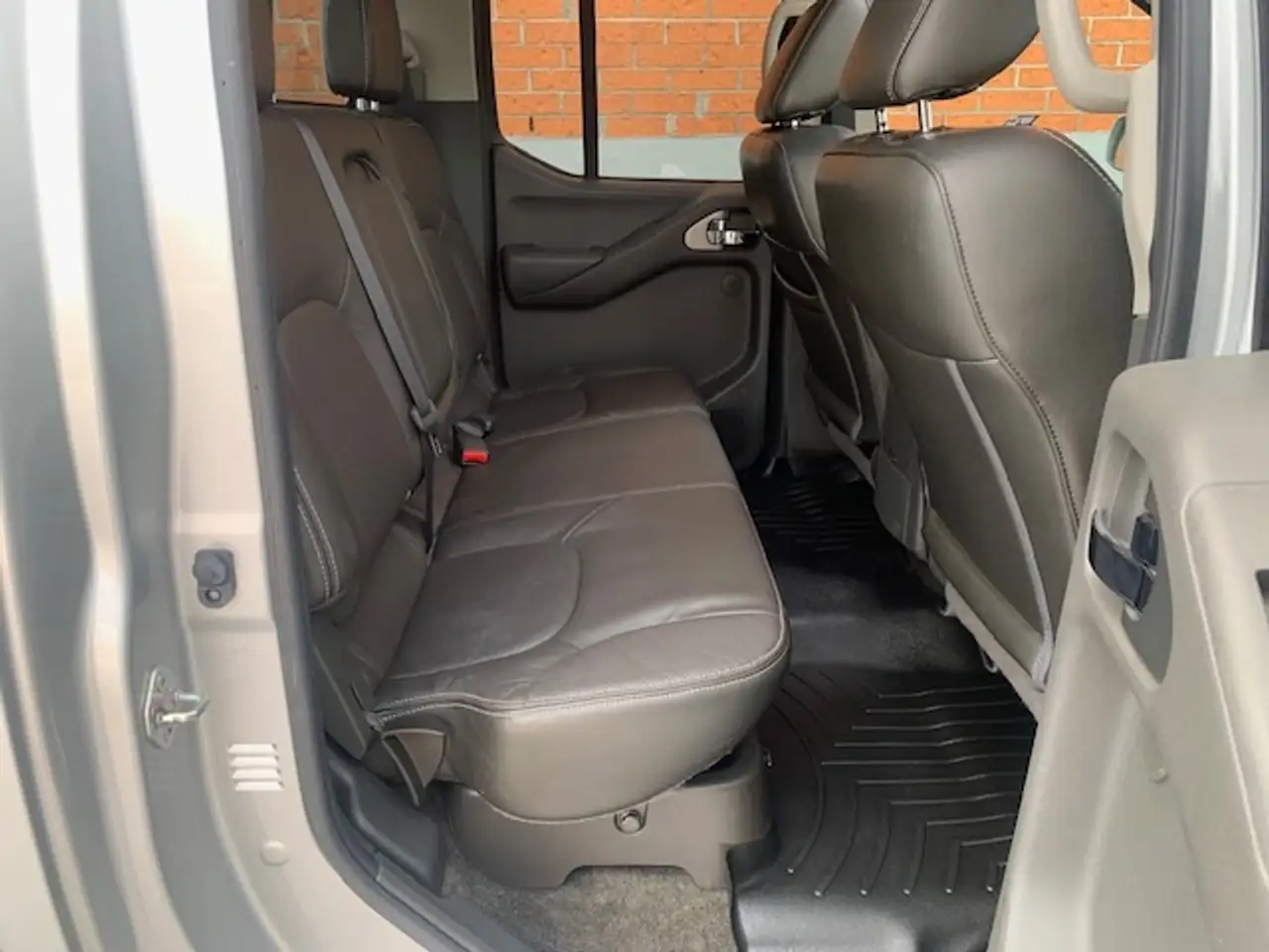 Nissan Frontier снимка Nissan Frontier
