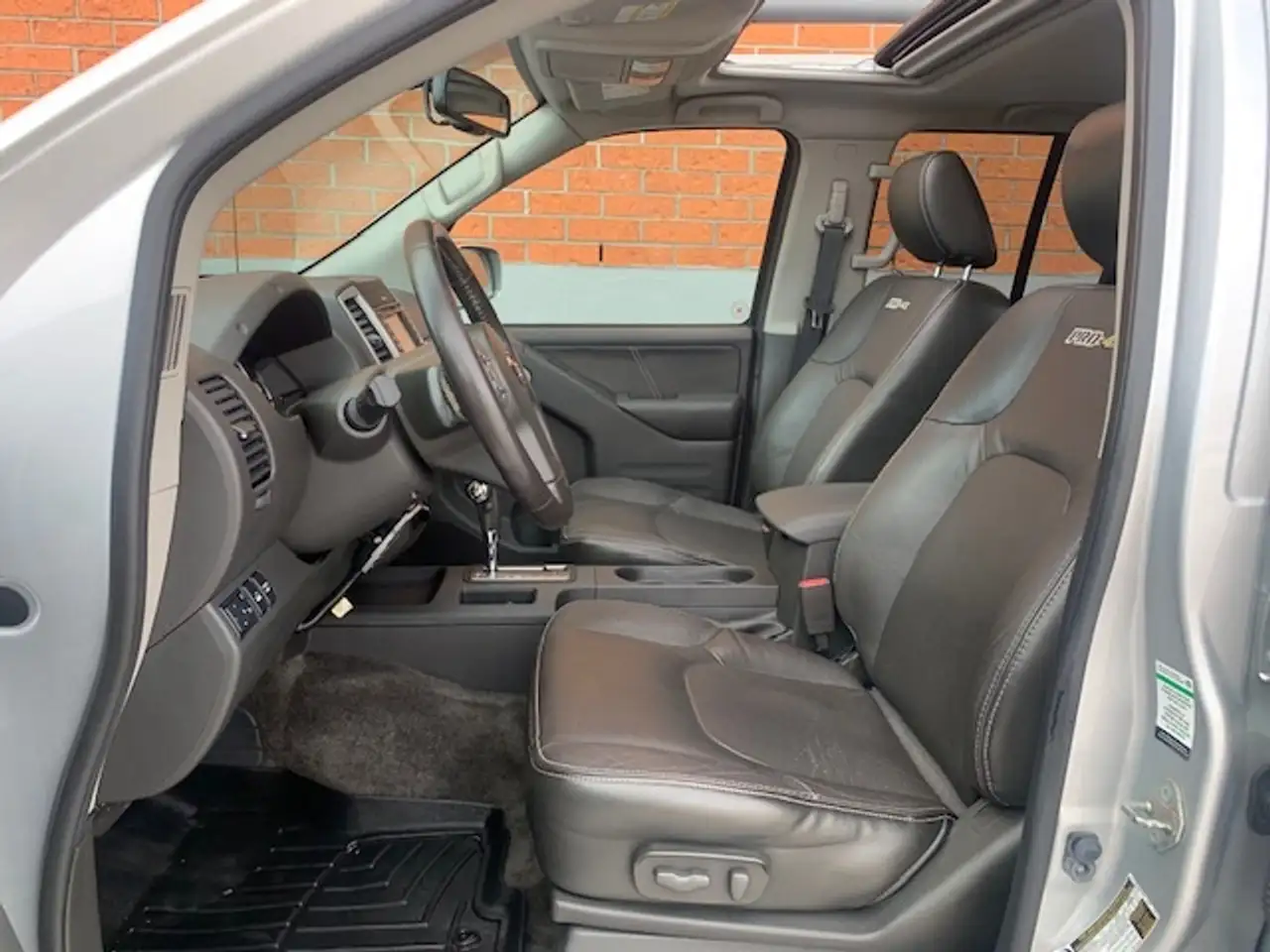 Nissan Frontier снимка Nissan Frontier