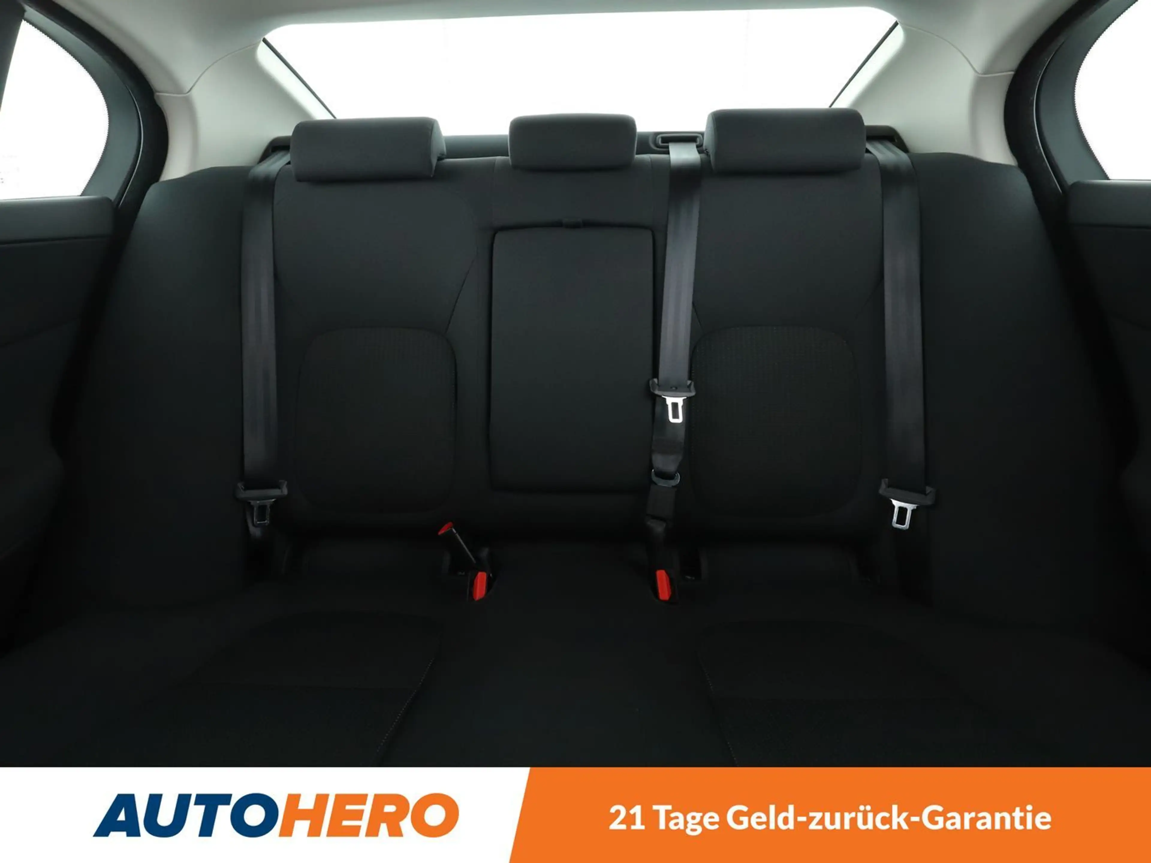 Jaguar XE 25t HSE Aut.*NAVI*LED*TEMPO*PDC*SHZ* — photo 14