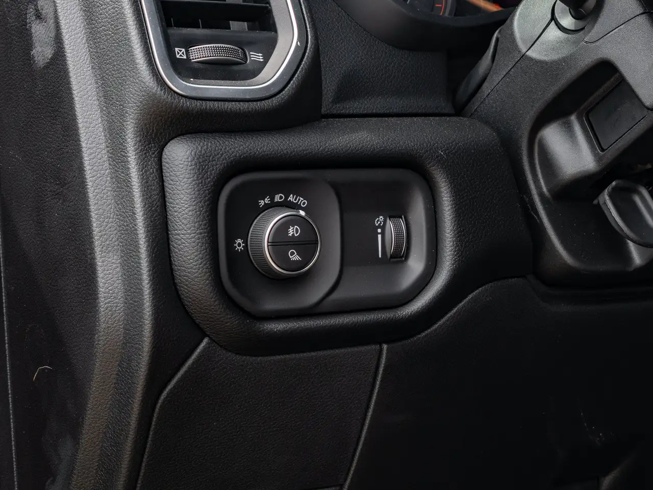 RAM 2500 photo RAM 2500