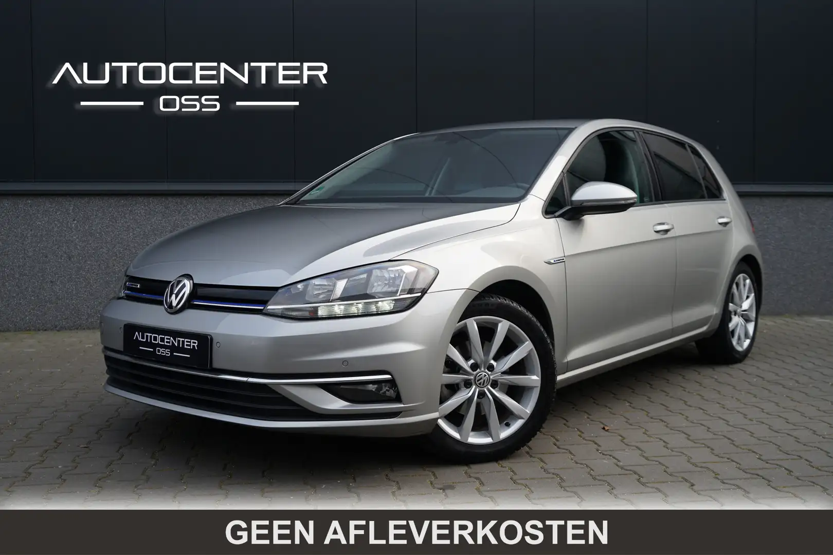Volkswagen Golf 1.5 TSI DSG ✅ NAP ✅ NAVI ✅ TREKHAAK ✅ CAMERA ✅ LED Grijs - 1