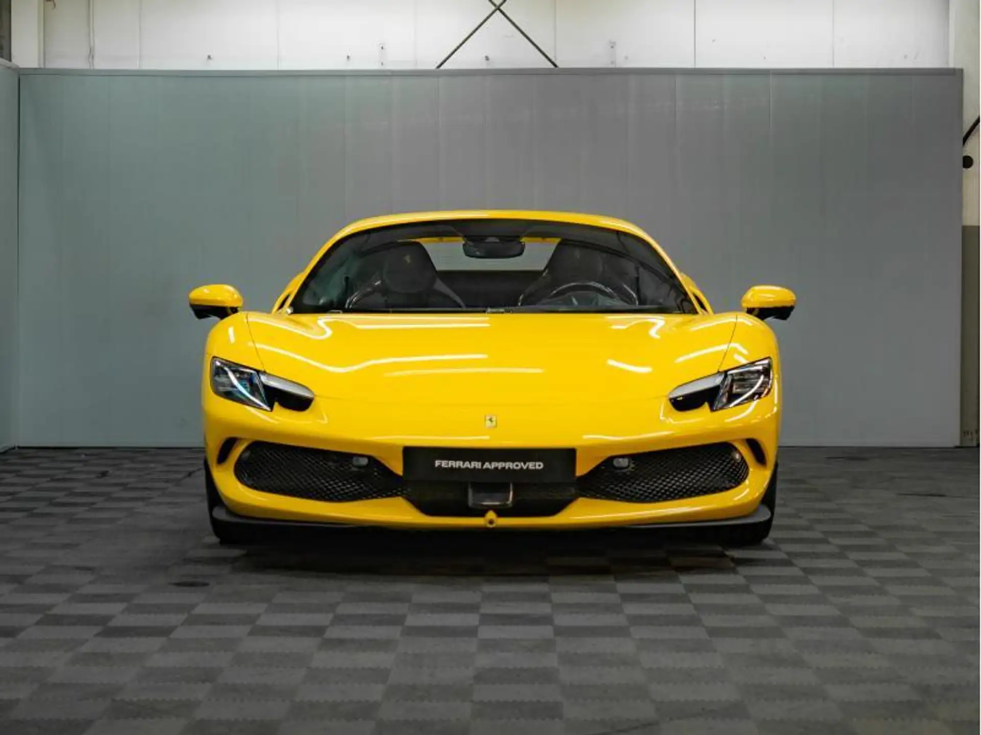 페라리 296 GTS 2025 노랑 사진 7