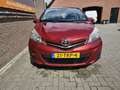 Toyota Yaris 1.3 VVT-i Aspiration Rood - thumbnail 3