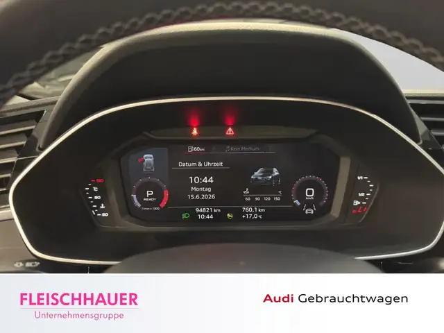 Audi Q3 view 12