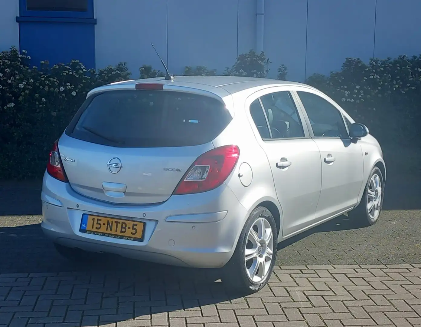 Opel Corsa 1.3 CDTI 5D 70KW Cosmo Grau - 2
