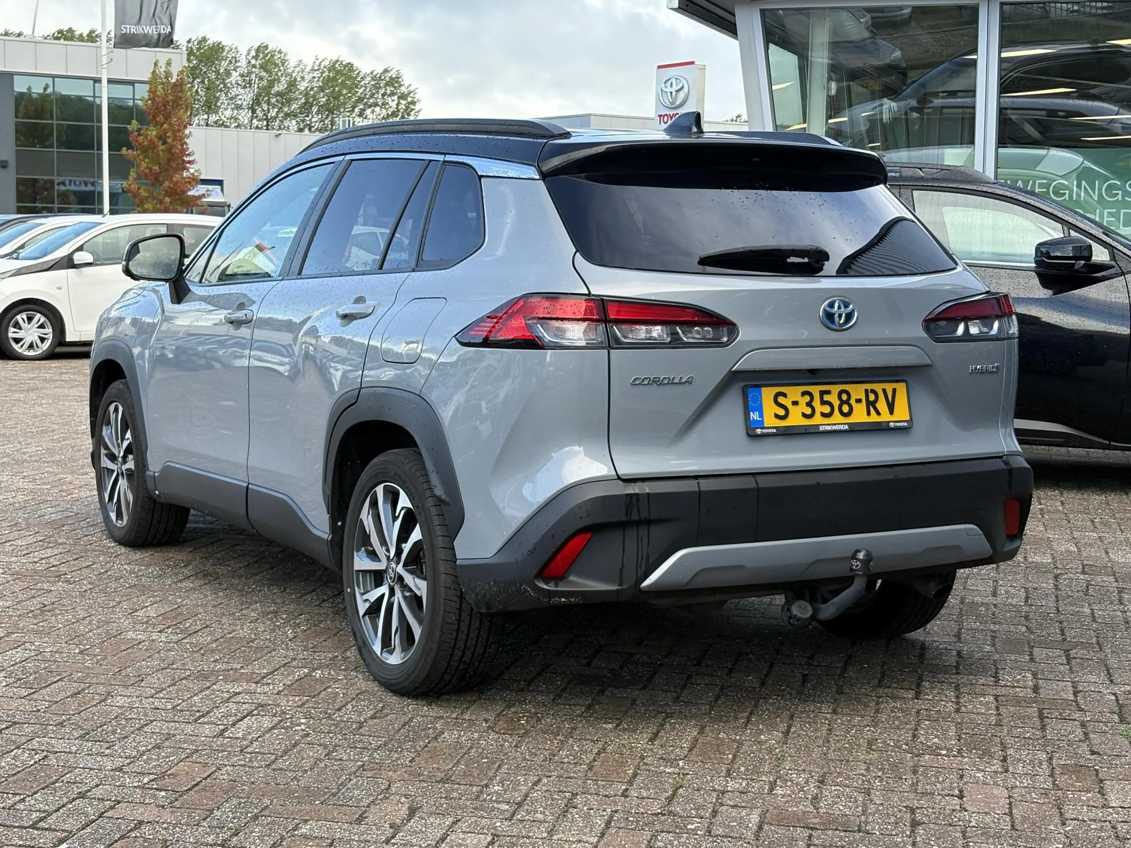 Toyota Corolla Cross 2.0 High Power Hybrid Launch Edition — photo 3
